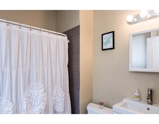 Photo - 69 Phillips St Unit 2