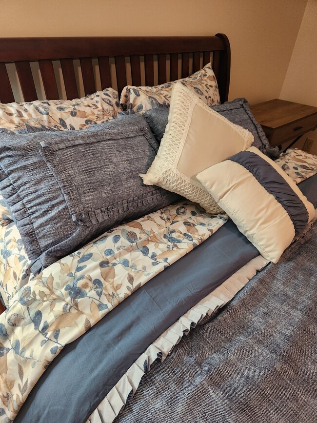 Photo - 14125 W Katriene Dr Unit 1