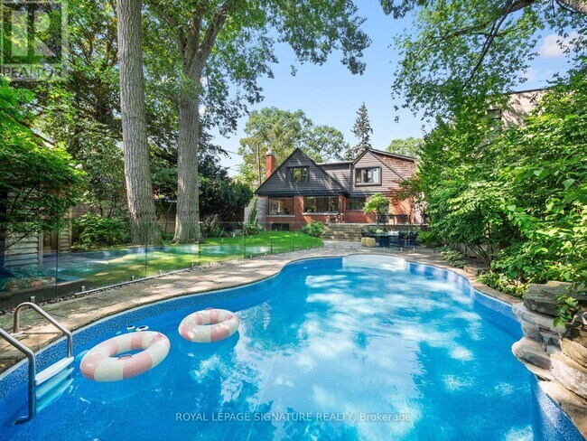 Photo - 74 Fallingbrook Dr