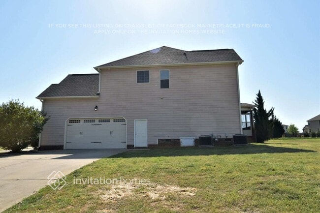 Photo - 15 Sun Tree Ln