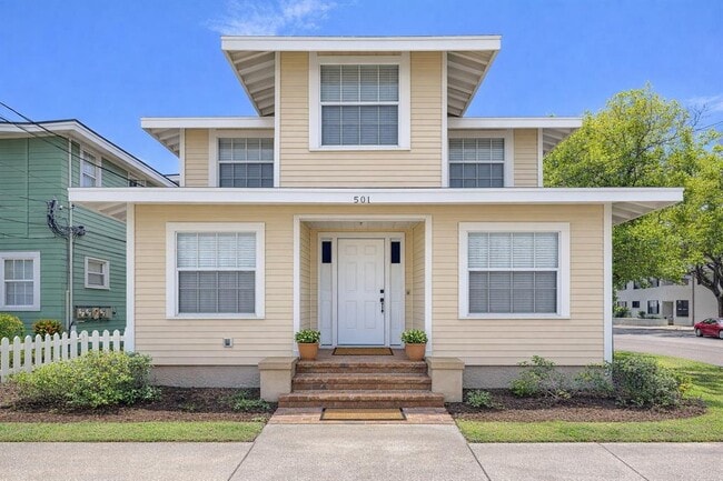 Building Photo - 501 S Magnolia Ave Unit 3