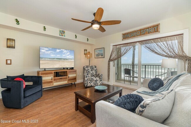 Photo - 199 Jimmy Buffett Mem Hwy Unit B-201