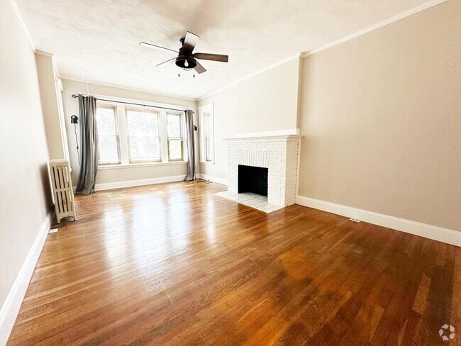 Building Photo - 1263 Commonwealth Ave Unit 3 Rental
