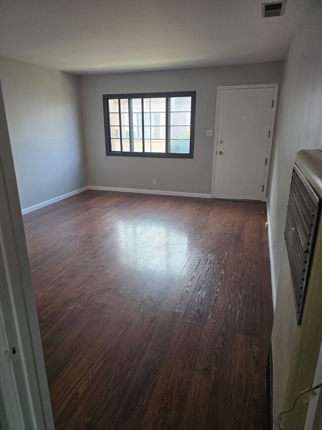 Photo - 8927 Reading Ave Apartments Unit 8927 Reading Ave