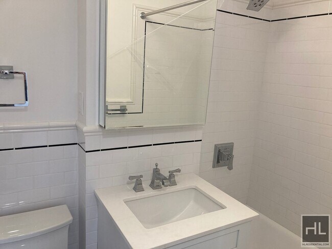 Photo - Christopher Street Unit 4K