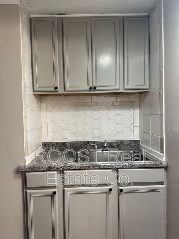 Photo - 3075 Howey Rd