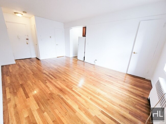 Building Photo - East 58th Street