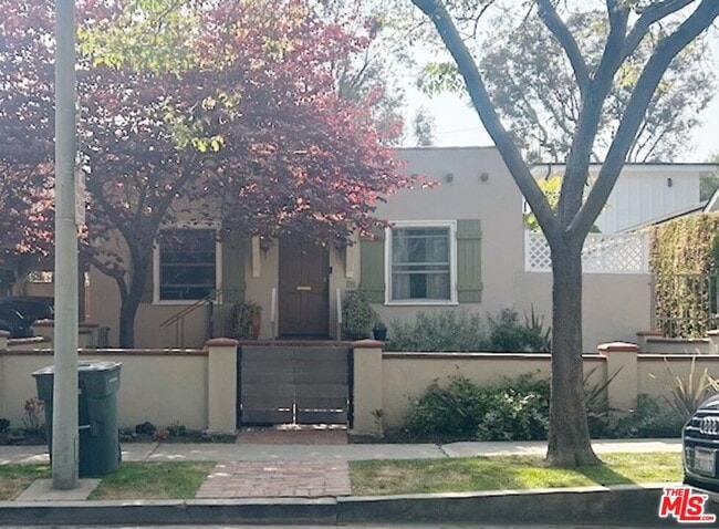 Building Photo - 843 Huntley Dr Unit 3/4 Rental