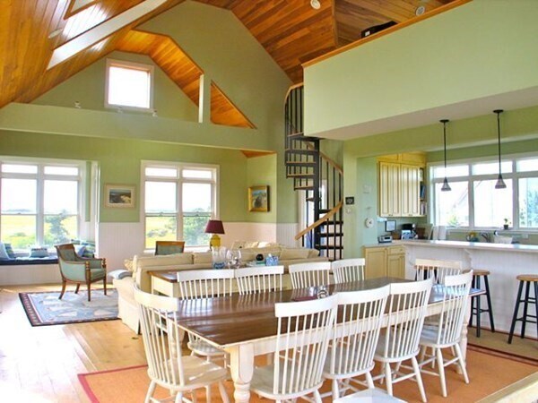 Photo - 76 Mattakesett Way