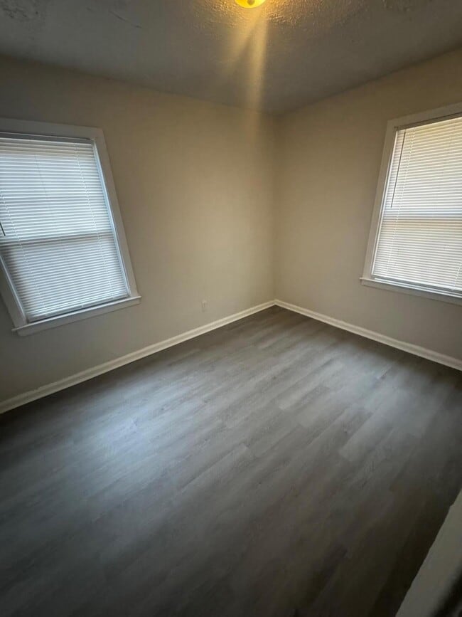 Photo - 8900 Artesian St