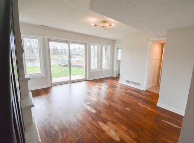 Photo - Luxury Lakeside Living – 3 Bed, 2.5 Bath Home with Stunning Views