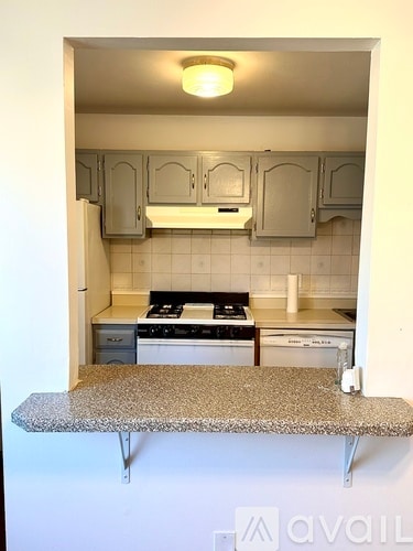 Building Photo - 87 Towne House Rd