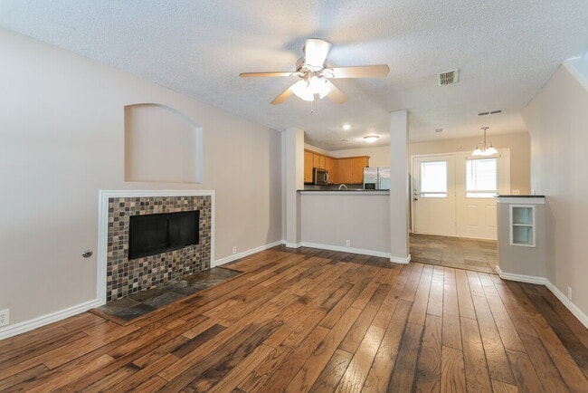 Photo - 1112 Beechwood Dr
