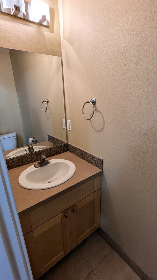 Photo - 10425 NE 5th Cir