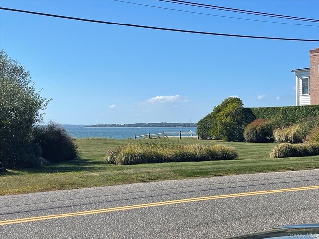 Photo - 59 Peconic Ave