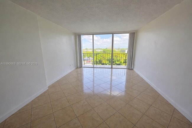 Photo - 310 Fontainebleau Blvd Unit 506