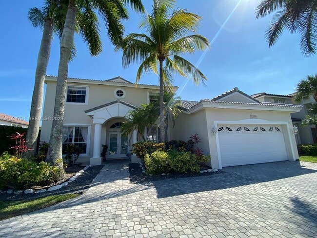 Building Photo - 12738 Maypan Dr