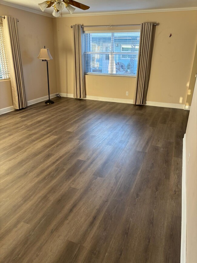 Photo - 127 Lakeview Ave