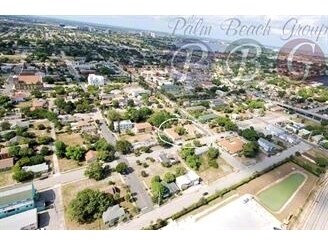 Photo - Henrietta Villas