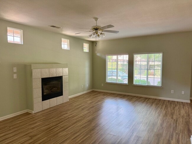 Photo - 3 Bedroom 2 Bath home with covered patio