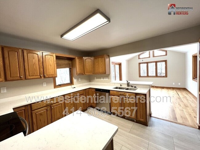 Building Photo - 13311 W Ferguson Rd