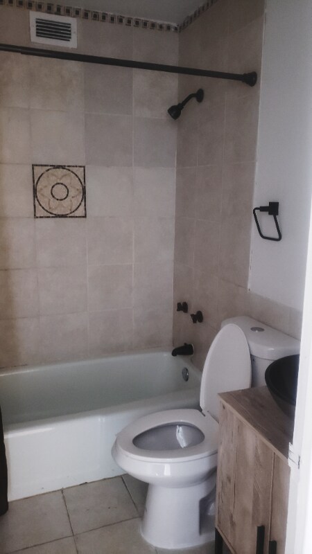 Photo - 6171 N Sheridan Rd Unit 407