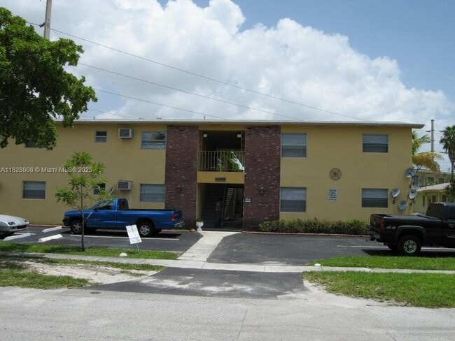 Photo - 12905 Arch Creek Rd Apartamento Unidad 8