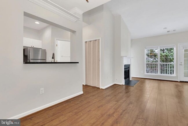 Photo - 4560 Strutfield Ln Unidad 1414