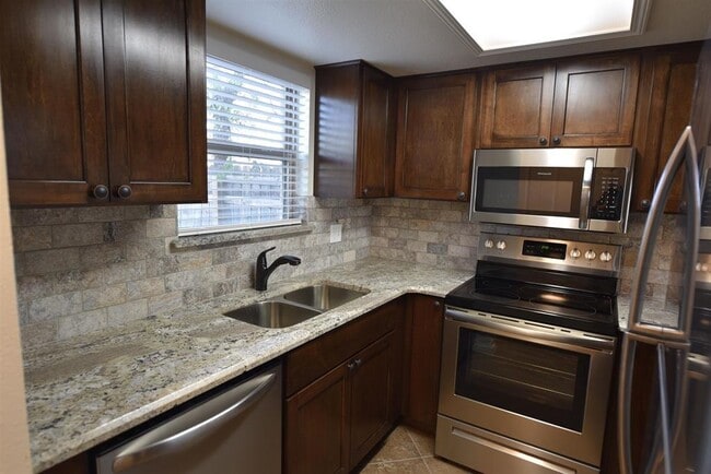 Photo - 111 Rhonda Dr