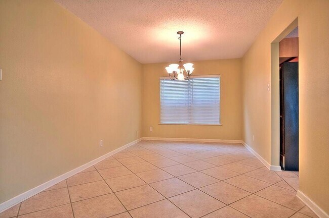 Photo - 1106 Devonshire Dr