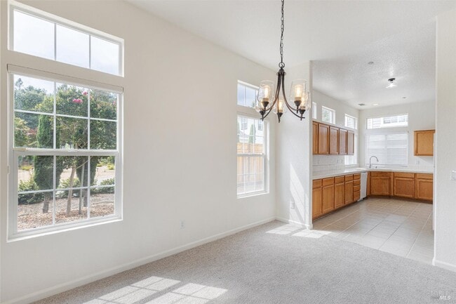 Photo - 201 Spur Ridge Ln