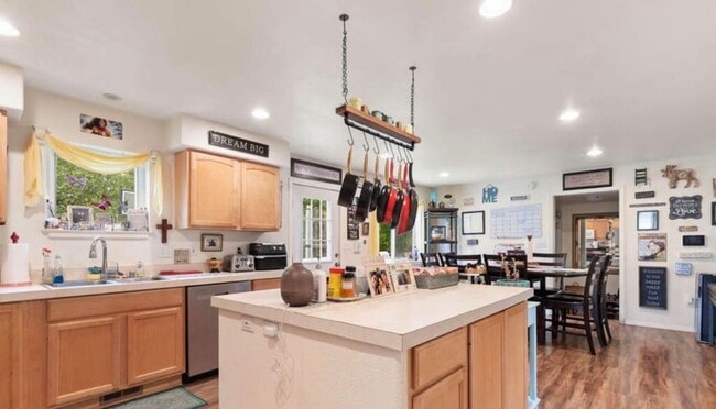 Photo - 5 bedroom Home on half acre in Palmer! Fantastic location, close to everything, great commute loc...