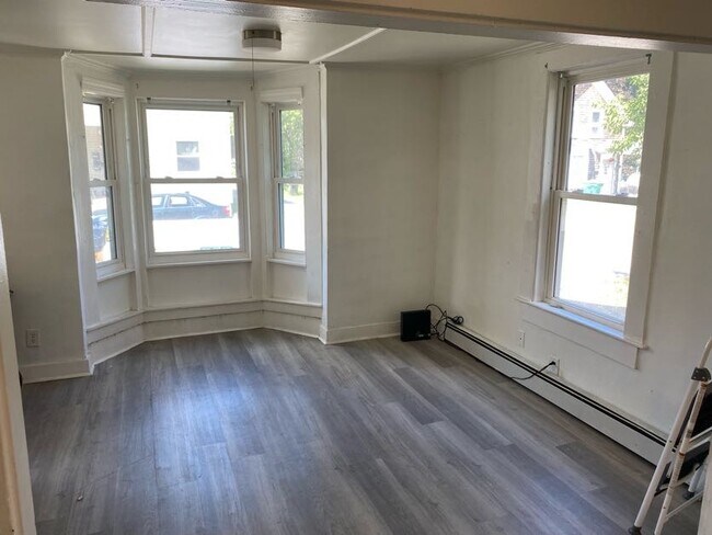 Photo - 22 Lafayette St