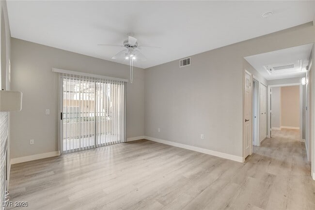 Photo - 2251 Wigwam Pkwy Unidad 1014