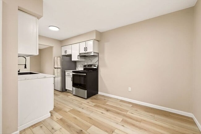 Photo - 14 Elm St Unit 43