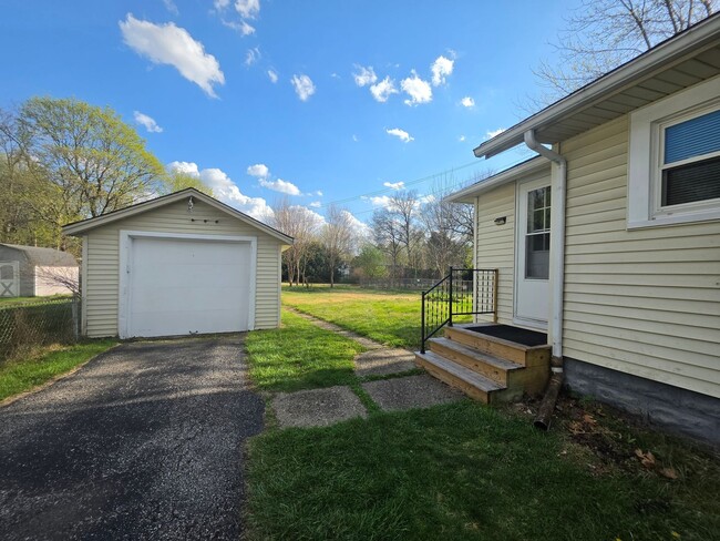 Photo - 2 Bedroom 1 Bath House for Rent Kent Ohio.