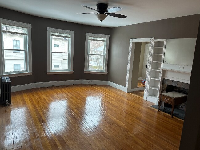 Photo - 225 Gibson St Unit 2