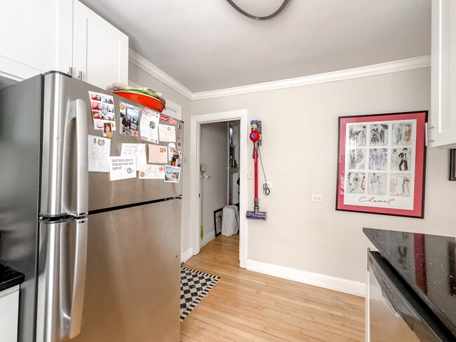 Photo - 733 Elm Unidad 203