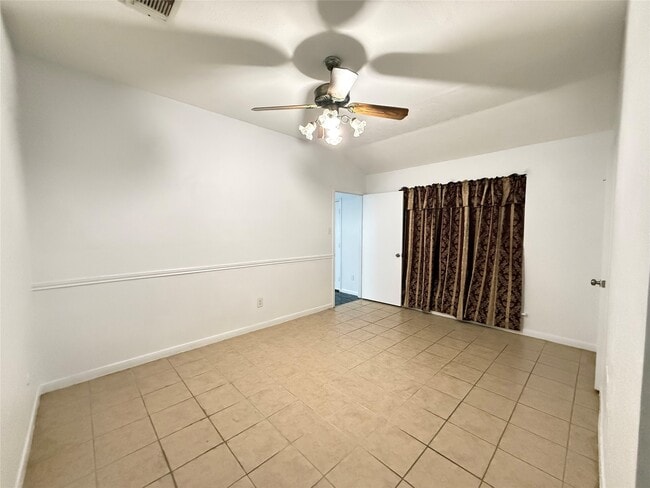 Photo - 10807 Emery Dr