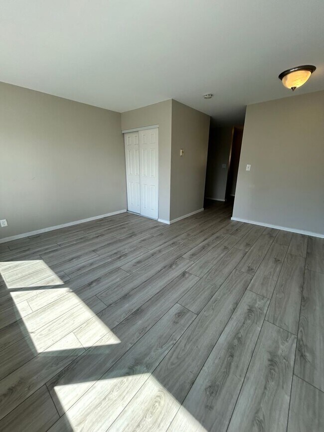 Photo - Mercer Crest Apartments