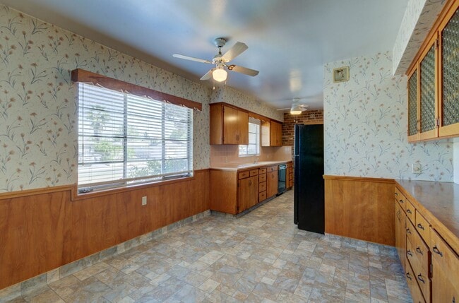 Photo - 123 W McKinley Ave