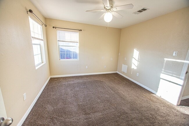 Photo - 3624 Walnut Ave