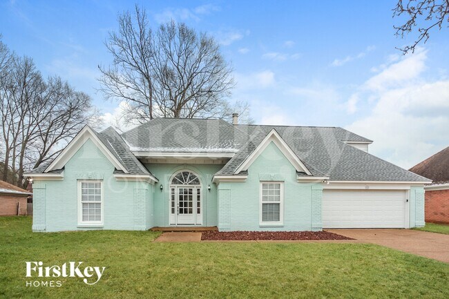 Building Photo - 662 Edenbrook Lane