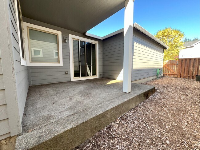 Photo - 3075 NW Flame Tree Ln