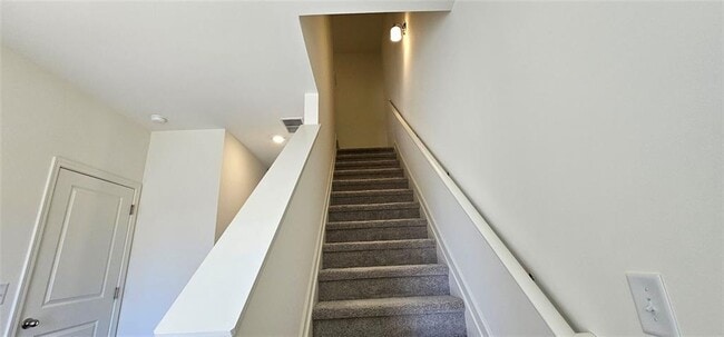 Photo - 323 Winton Wy