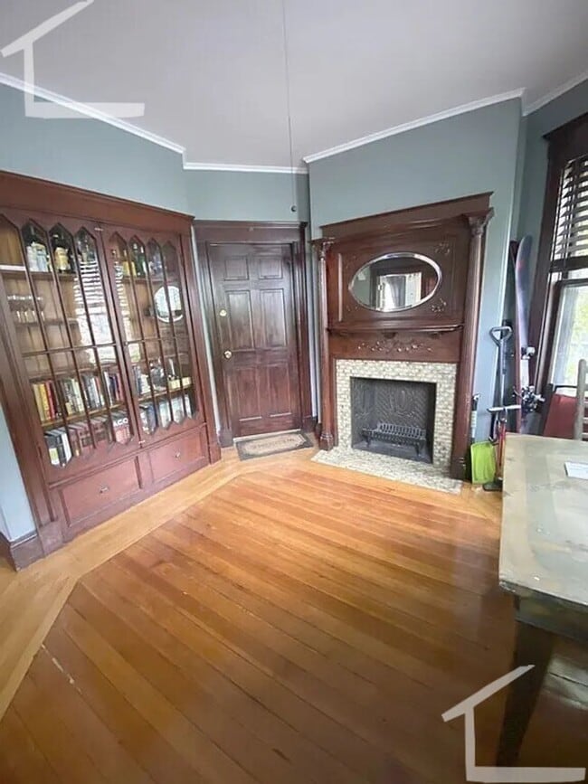 Photo - Goregous 3 bed in Allston