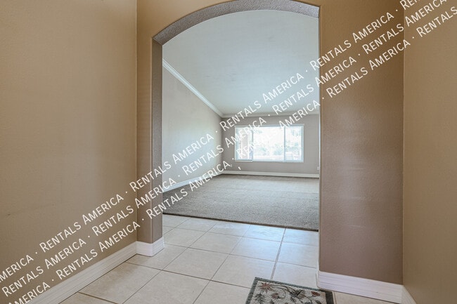 Photo - 6325 W Potter Dr