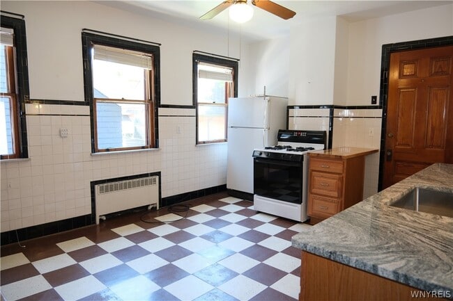 Photo - 753 Lafayette Ave