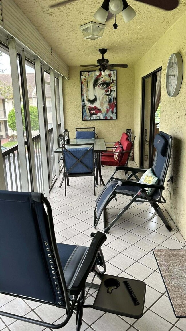 Photo - 7855 Willow Spring Dr Unit 726