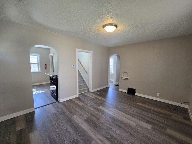 Photo - 432 Gable St